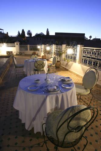 Fez Marruecos codigo promo hotel booking.com