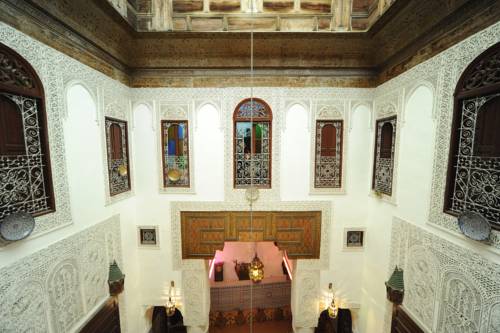 Fez Marruecos codigo promo hotel booking.com