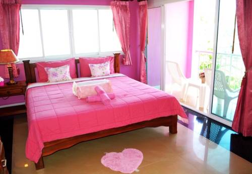 Playa de Klong Muang Tailandia codigo promo hotel booking.com
