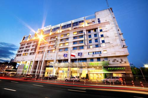 Varsovia Polonia codigo promo hotel booking.com