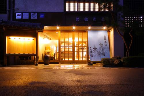Takayama Japón codigo promo hotel booking.com