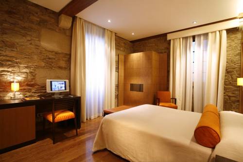 Santiago de compostela España codigo promo hotel booking.com