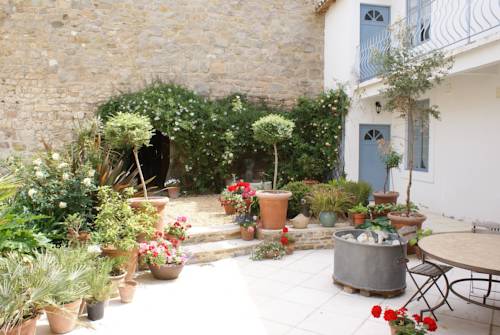 Bize-Minervois Francia codigo promo hotel booking.com